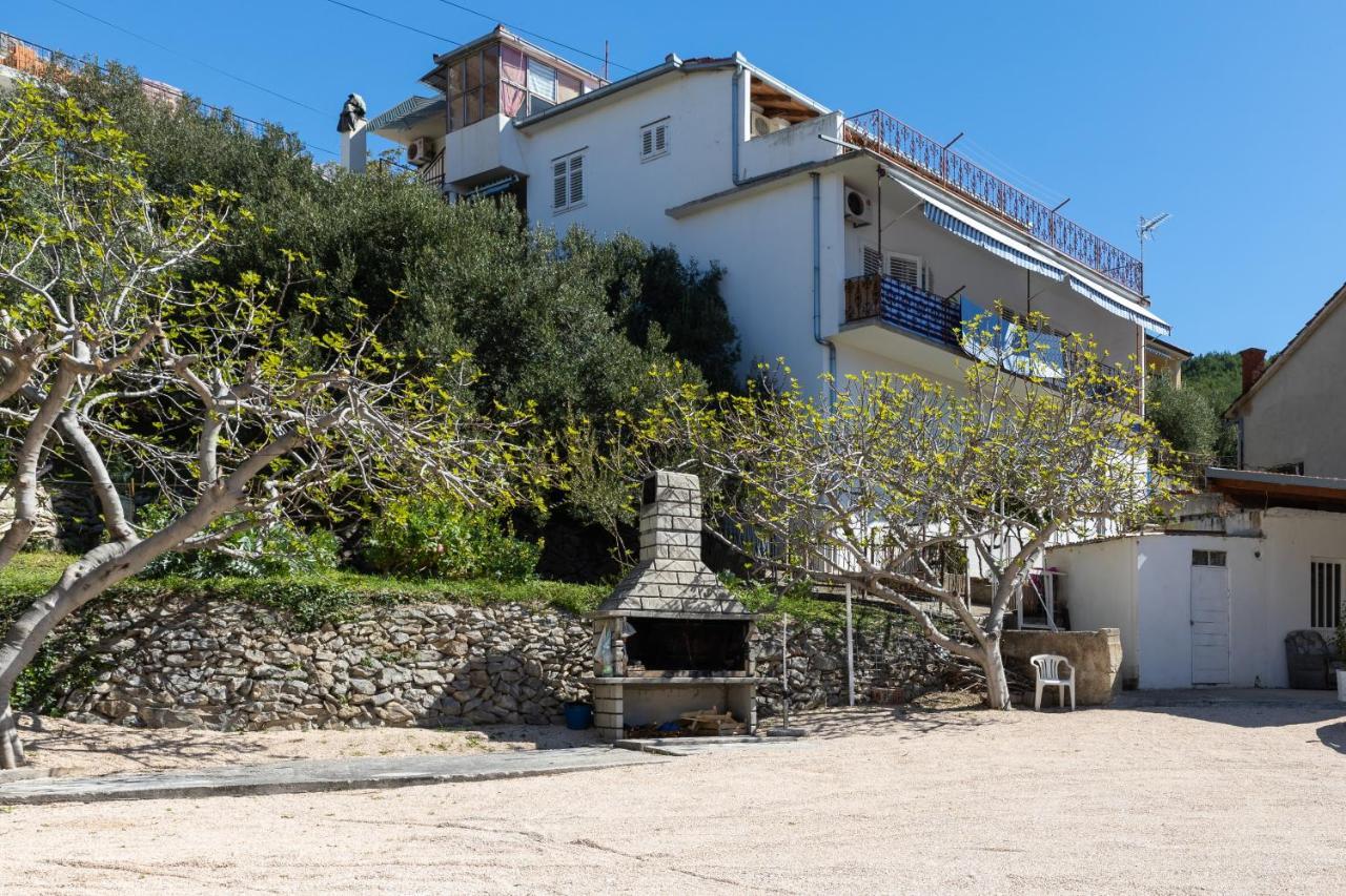 Apartments By The Sea Sumpetar, Omis - 9435 ภายนอก รูปภาพ